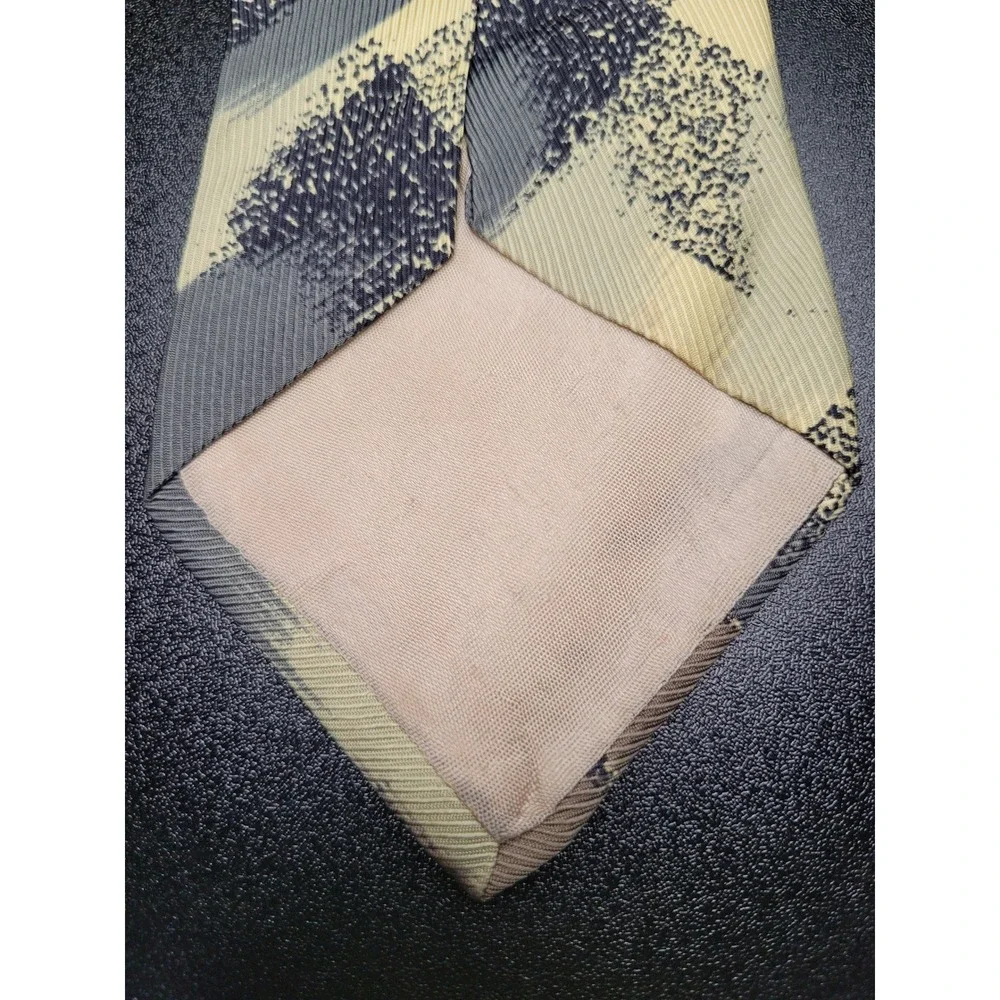 Gianni Versace Men's Necktie Yellow Grey Abstract Silk 3.75 x 56 Good